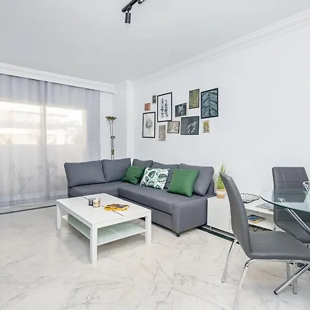 Bhost - Marina Banus Apartment *