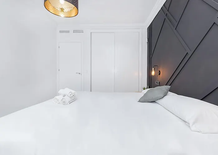 Bhost - Marina Banus