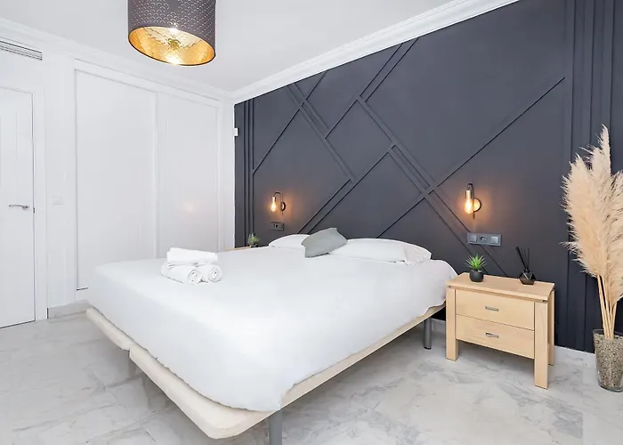 Bhost - Marina Banus * Marbella