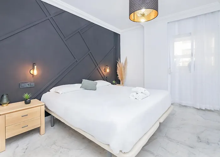 Bhost - Marina Banus Marbella