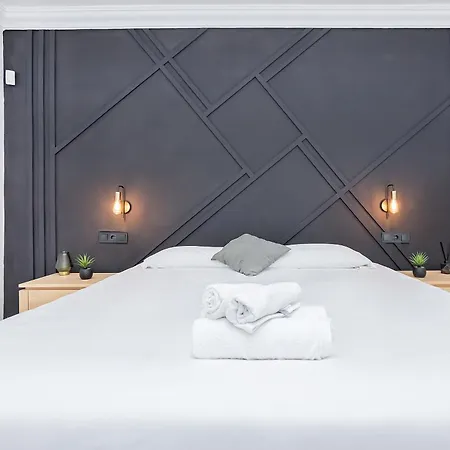 Bhost - Marina Banus